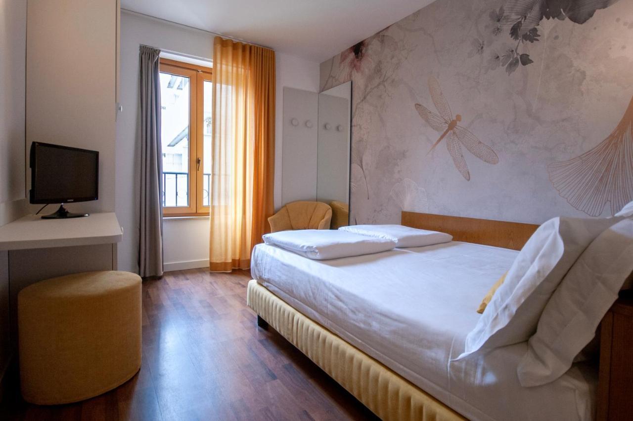 Hotel Metropole กราโด ภายนอก รูปภาพ