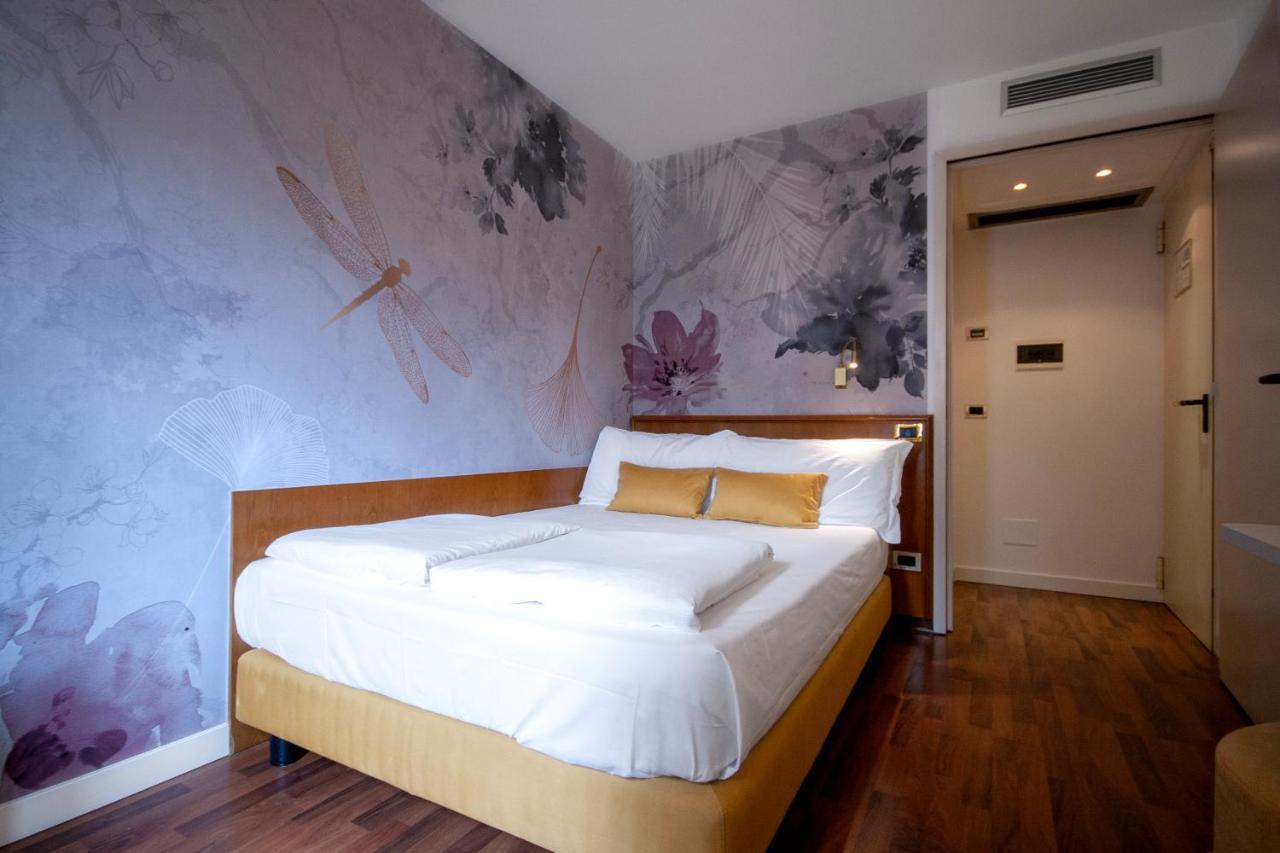 Hotel Metropole กราโด ภายนอก รูปภาพ